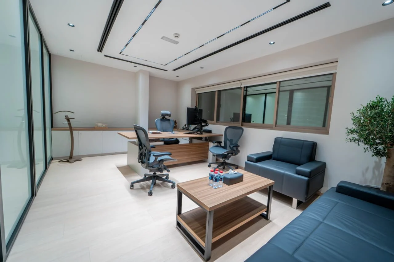 Executive Offices — Design detail 6